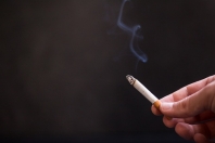 Negatywny wpływ palenia tytoniu na stan jamy ustnej i ryzyko wystąpienia aft