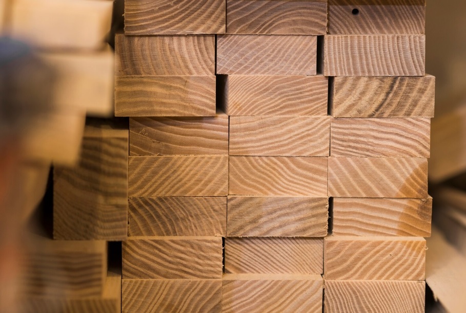 W czym producent drewna klejonego może pomóc inwestorowi już na etapie planowania realizacji?